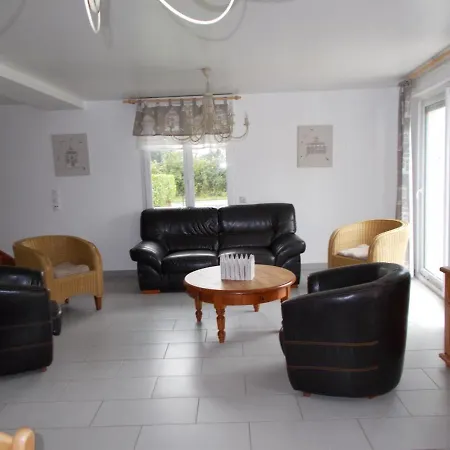 Spacieux Avec Terrain Clos, Terrasse, 4 Chambres, Animaux Acceptes, Pres De - Fr-1-376-104 Prázdninový dům