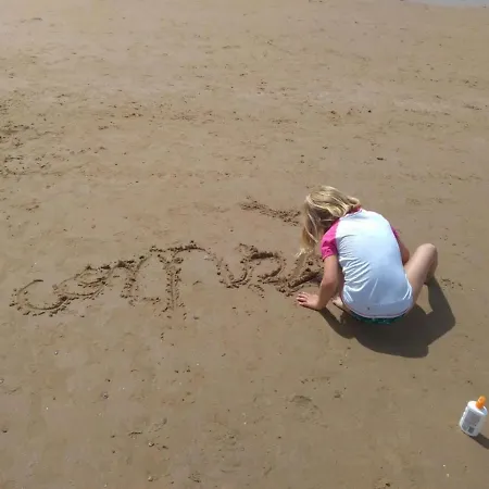 Spacieux Avec Terrain Clos, Terrasse, 4 Chambres, Animaux Acceptes, Pres De - Fr-1-376-104 * Belle-et-Houllefort