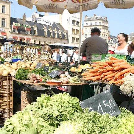 Spacieux Avec Terrain Clos, Terrasse, 4 Chambres, Animaux Acceptes, Pres De - Fr-1-376-104 * Belle-et-Houllefort