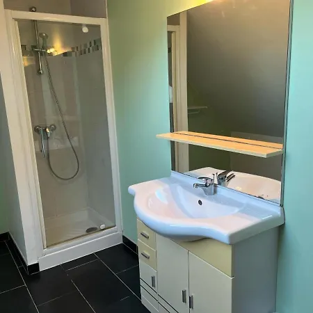 Prázdninový dům Spacieux Avec Terrain Clos, Terrasse, 4 Chambres, Animaux Acceptes, Pres De - Fr-1-376-104 *