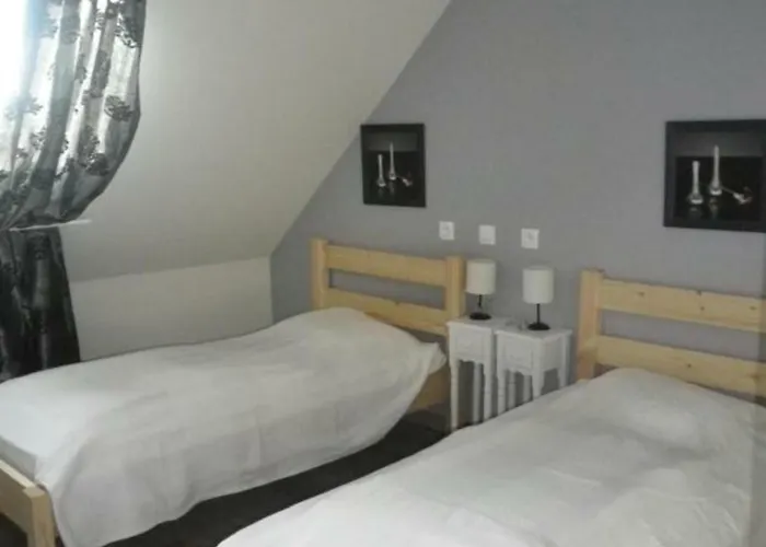 Vakantiehuis Spacieux Avec Terrain Clos, Terrasse, 4 Chambres, Animaux Acceptes, Pres De - Fr-1-376-104 Belle-et-Houllefort