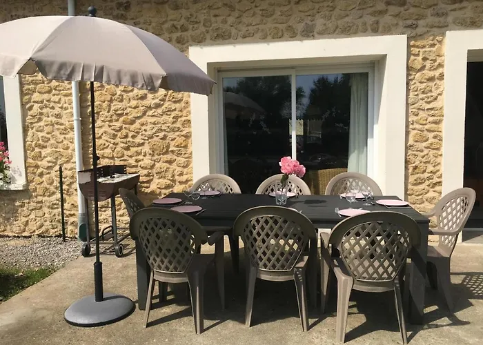 Spacieux Avec Terrain Clos, Terrasse, 4 Chambres, Animaux Acceptes, Pres De - Fr-1-376-104 Vakantiehuis *